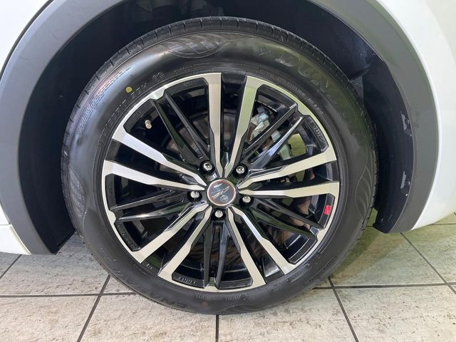 �y17�C���`�A���~�z�C�[���z�O�ςɃ}�b�`�����A���~�z�C�[���𑕒����Ă���܂��B�e��A���~�z�C�[����A�X�^�b�h���X�^�C�����戵�����Ă���܂��B���񂲑��k����������