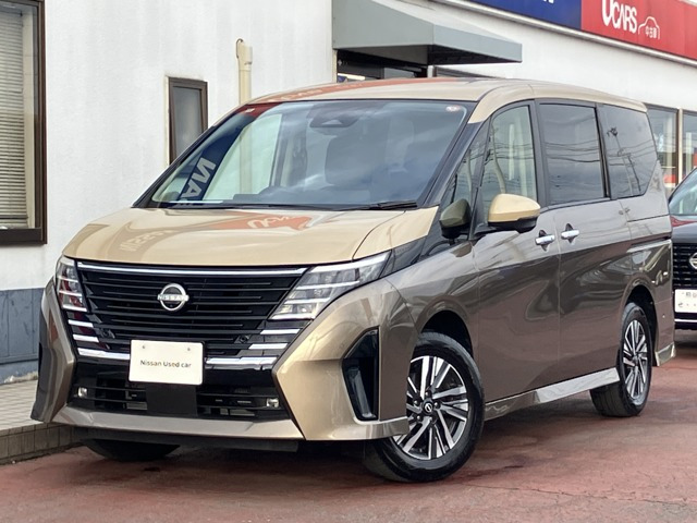 セレナ1.4 e-4ORCE ハイウェイスターV 4WD