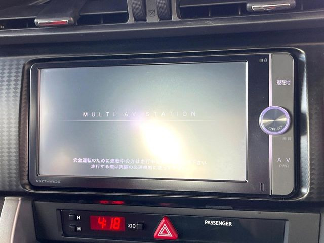 �y�����i�r�z�l�C�̏����i�r�𑕔����Ă���܂��B�i�r�̎g���₷���͂������A�I�[�f�B�I�@�\���[��!�L�����v�◷�s�͂������A�ʋ΂┃�����ȂǕ��i�̃h���C�u���y�����Ȃ�͂���