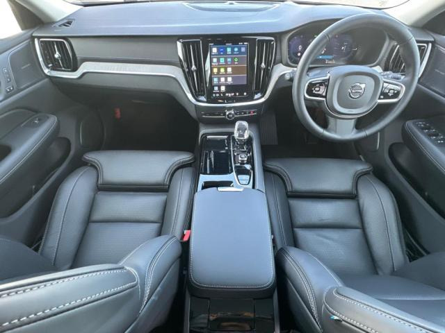 V60ウルトラ T6  AWD プラグインハイブリッド 4WD