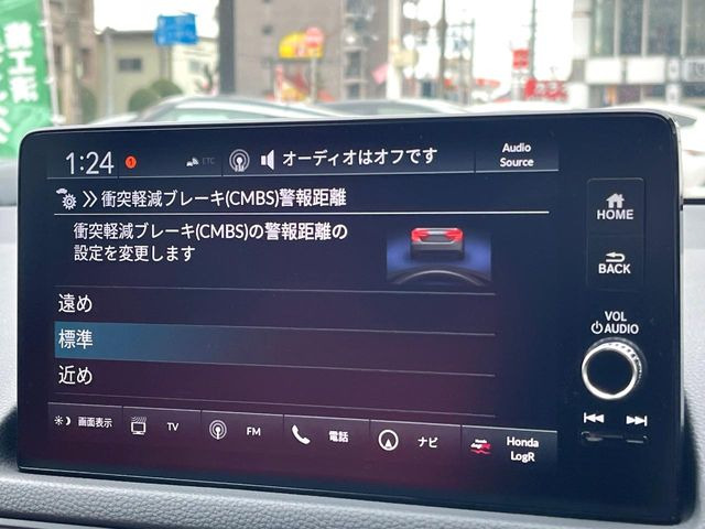 �y�z���_�Z���V���O�z���s���ɑO���̎ԗ�����F�����A�Փ˂������Ȏ��͌x��ƃu���[�L�ŏՓˉ���Ɣ�Q�y�����A�V�X�g�B�����S�Ƀh���C�u�����y���݂��������܂��B