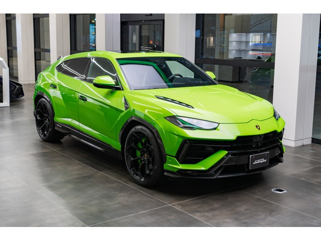 ウルスペルフォルマンテ 4WD