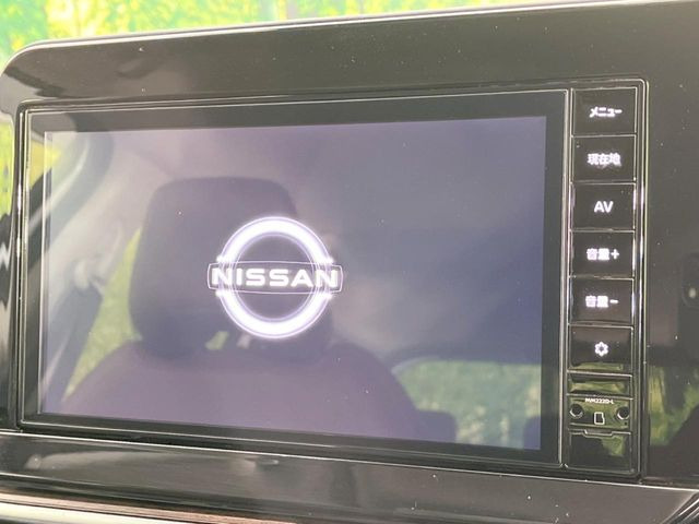 �y�����i�r�z�l�C�̏����i�r�𑕔����Ă���܂��B�i�r�̎g���₷���͂������A�I�[�f�B�I�@�\���[��!�L�����v�◷�s�͂������A�ʋ΂┃�����ȂǕ��i�̃h���C�u���y�����Ȃ�͂���