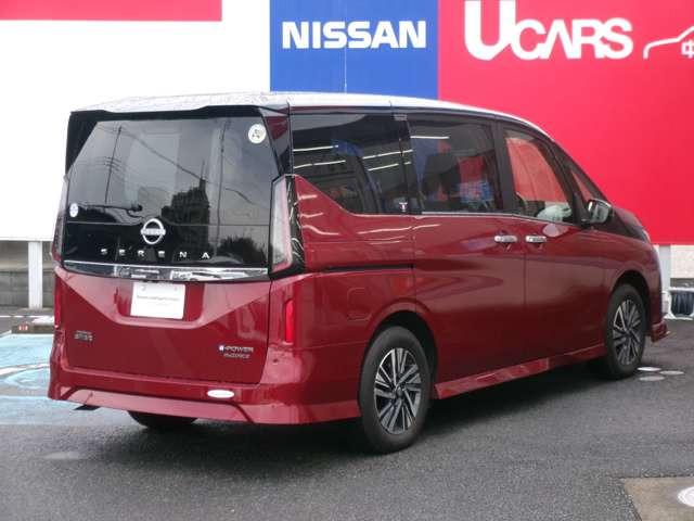 セレナ1.4 e-4ORCE ハイウェイスターV 4WD