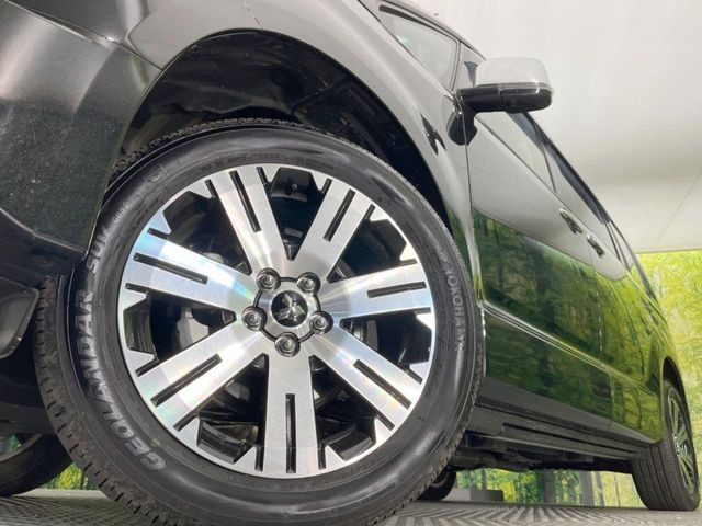 �y�����A���~�z�C�[���z�O�ςɃ}�b�`���������A���~�z�C�[���𑕒����Ă���܂��B�e��ЊO�A���~�z�C�[����A�X�^�b�h���X�^�C�����戵�����Ă���܂��B���񂲑��k����������