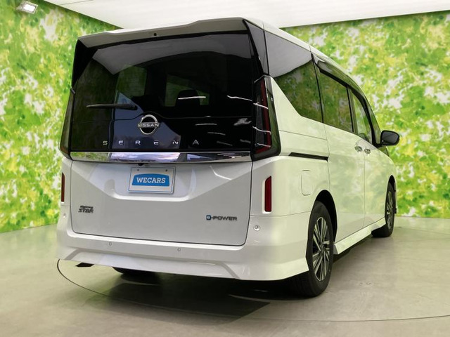 セレナ1.4 e-POWER ハイウェイスターV