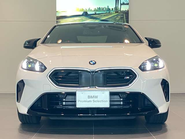 2シリーズグランクーペM235 xドライブ 4WD