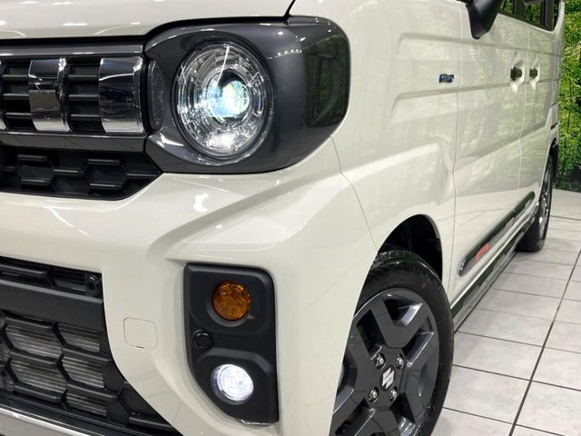 �yLED�w�b�h���C�g�z���V����ԑ��s�����ǍD�Ȏ��E���m�ۂ����S���ĉ^�]�ł��鍂�P�xLED�w�b�h���C�g�𑕔�!�_�����x�������A����d�͂��}�����Ă��܂��B