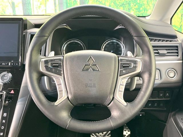 �y�����v�����X�e�A�����O�z�㎿�Ȋv���g�p���邱�ƂŁA��ɂ����������݂ƂĂ��^�]���₷���n���h���ł���