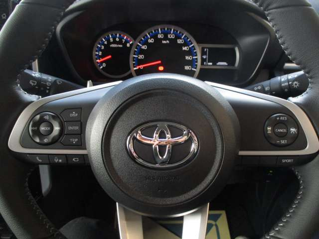 ����9�^�f�B�X�v���C�I�[�f�B�I�E�p�m���~�b�N�r���[�ECarplay/Android Auto�EHDMI�E�t���Z�O�E�����d���X���C�h�E�V�[�g�q�[�^�[�E�v����H�EPCS�E���[�_�[�N���[�Y�E�o�^�ϖ��g�p��