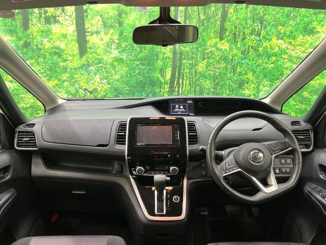 セレナ2.0 ハイウェイスター Vセレクション