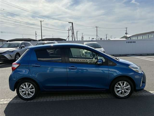 ヴィッツ1.5 ハイブリッド U