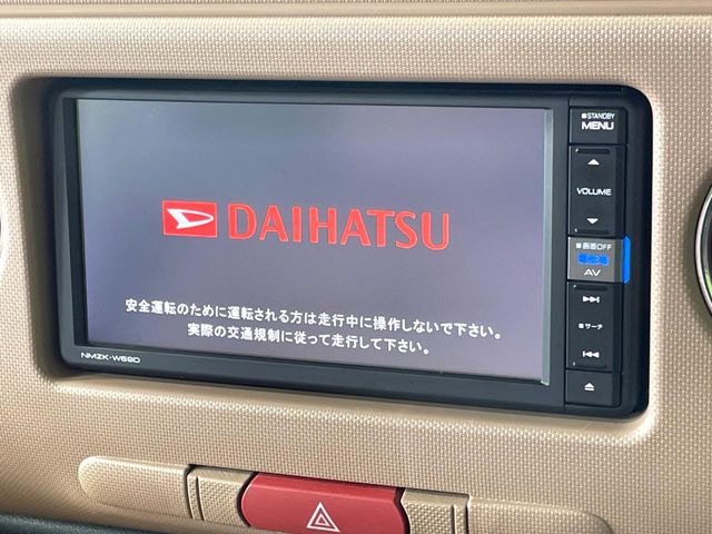 �y�����i�r�z�l�C�̏����i�r�𑕔����Ă���܂��B�i�r�̎g���₷���͂������A�I�[�f�B�I�@�\���[��!�L�����v�◷�s�͂������A�ʋ΂┃�����ȂǕ��i�̃h���C�u���y�����Ȃ�͂���