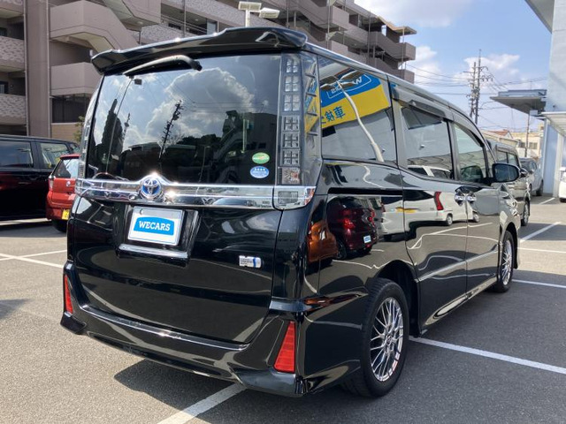 ヴォクシー1.8 ハイブリッド ZS 煌II