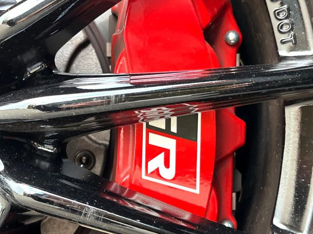 �yGR�L�����p�[�z�n�C�p���[�ԗ��ɂ͋��͂ȃu���[�L���K�{!�F�N�₩�ȃL�����p�[���X�|�[�e�B�Ȉ�ۂ��������Ă܂���