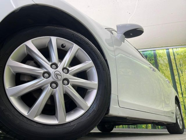 �y����16�C���`�A���~�z�C�[���z�O�ςɃ}�b�`���������A���~�z�C�[���𑕒����Ă���܂��B�e��ЊO�A���~�z�C�[����A�X�^�b�h���X�^�C�����戵�����Ă���܂��B���񂲑��k����������