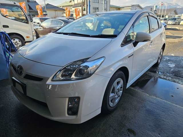 プリウス1.8 S