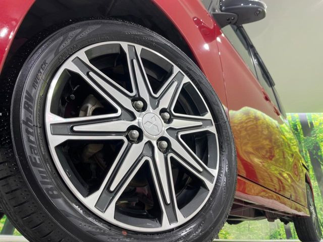 �y����15�C���`�A���~�z�C�[���z�O�ςɃ}�b�`���������A���~�z�C�[���𑕒����Ă���܂��B�e��ЊO�A���~�z�C�[����A�X�^�b�h���X�^�C�����戵�����Ă���܂��B���񂲑��k����������