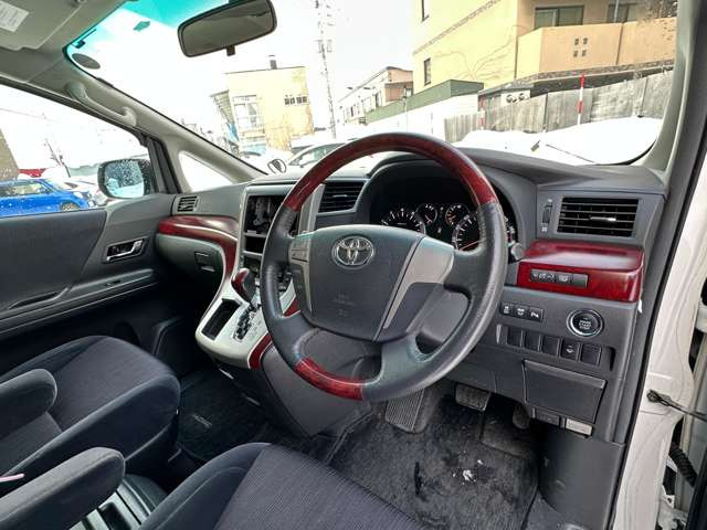 �i�r�������A�[���������y�E�f���������y���݂��������B