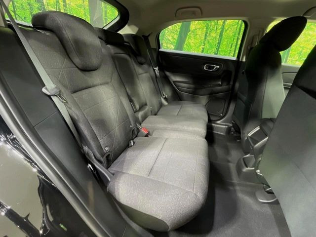 ���i���ȃI���W�i���t���A�}�b�g���I�v�V�����ɂĂ��p�ӂ��Ă���܂��B���D���ȃf�U�C����J���[�����Ԃɍ��킹�đI��ł����������Ƃ��ł��܂���