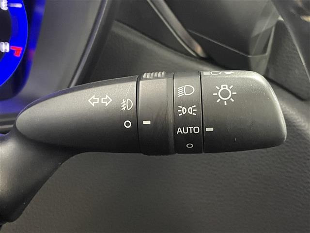 カローラツーリング1.8 ハイブリッド W×B