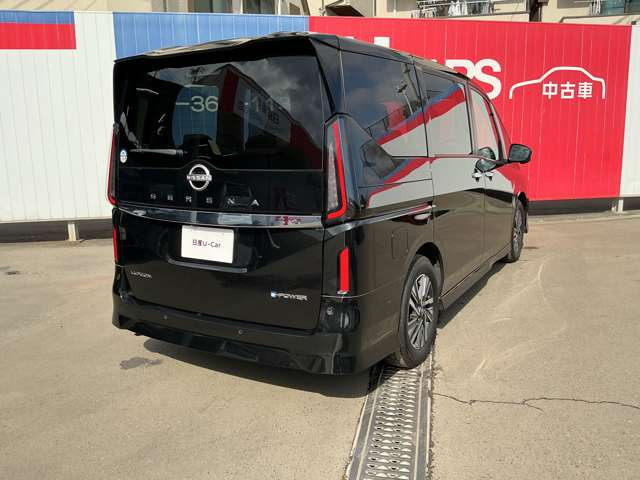 セレナ1.4 e-POWER ルキシオン