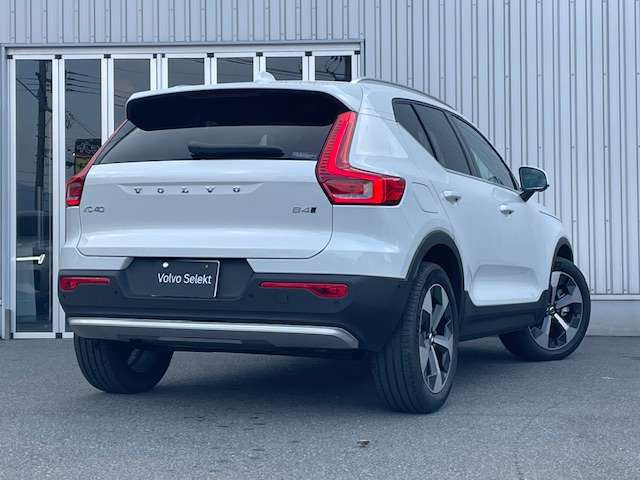 XC40ウルトラ B4 AWD 4WD