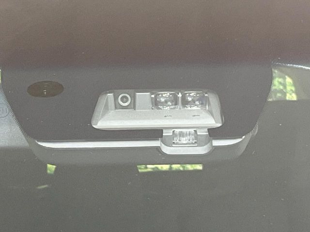 �y�O�He-Assist�z���s���ɑO���̎ԗ�����F�����A�Փ˂������Ȏ��͌x��ƃu���[�L�ŏՓˉ���Ɣ�Q�y�����A�V�X�g�B�����S�Ƀh���C�u�����y���݂��������܂��B