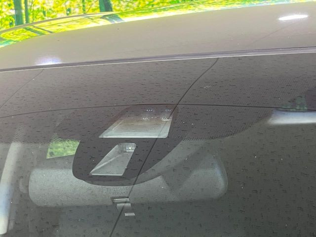 �y�V�e�B�u���[�L�A�N�e�B�u�V�X�e���z�ᑬ���s���ɑO���̎ԗ�����F�����A�Փ˂������Ȏ��͌x��ƃu���[�L�ŏՓˉ���Ɣ�Q�y�����A�V�X�g�B�����S�Ƀh���C�u�����y���݂��������܂��B