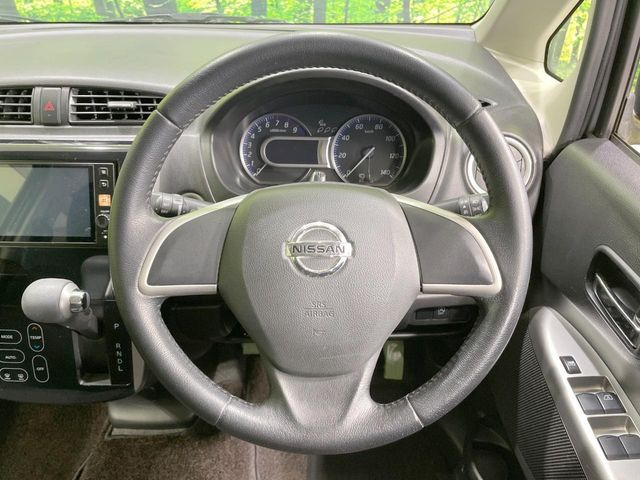 �y�����v�����X�e�A�����O�z�㎿�Ȋv���g�p���邱�ƂŁA��ɂ����������݂ƂĂ��^�]���₷���n���h���ł���