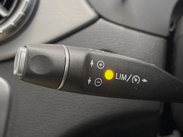 ���I�[�g�N���[�Y�R���g���[��:�������H�⎩���Ԑ�p���H���ɂāA�葬���q���\�ƂȂ�֗��ȋ@�\�ł��B�������ړ��̍ۂł����ɂ����֗��ɂ��g�����������܂���