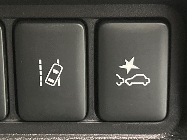 �y�O�He-Assist�z���s���ɑO���̎ԗ�����F�����A�Փ˂������Ȏ��͌x��ƃu���[�L�ŏՓˉ���Ɣ�Q�y�����A�V�X�g�B�����S�Ƀh���C�u�����y���݂��������܂��B