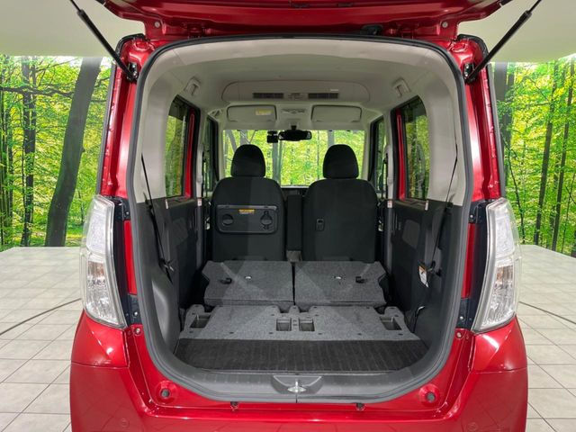 ���i�̂���������ʋ΁A���}���ɏ\���ȉ׎��X�y�[�X���m�ۂ��Ă���܂��B�Z�J���h�V�[�g��|���ƁA�傫�ȉו��̐ύڂ��\�ł���