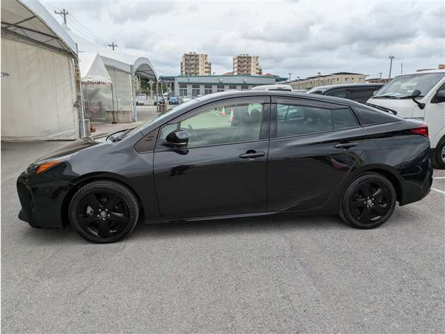 プリウス1.8 S ツーリングセレクション ブラックエディション