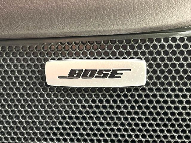 �yBOSE�T�E���h�V�X�e���t�������i�r�z�[���̃i�r�@�\�͂������A���x�ȃ`���[�j���O�\�͂����ڂ���Ă���A�������ȉ��y�����y���݂��������܂���