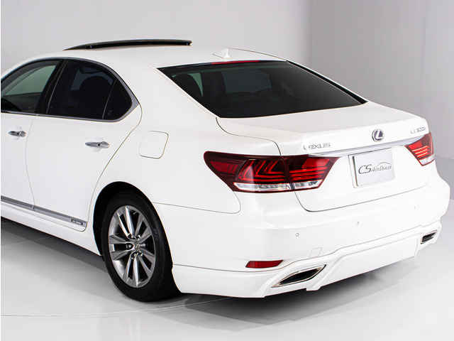 CS�I�[�g�u�����h�u�E�F�U���A�v�G�A������������Ă��܂�!���D�݂͂������ł���?���t���Ă���f�U�C���ȊO�ɂ��A�e�u�����h�̃G�A�����i���ɂĂ���t���o���܂�!