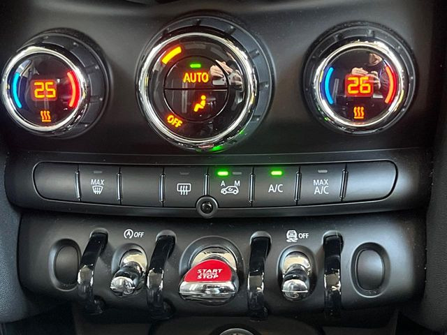 ���f���A���I�[�g�G�A�R��:�^�]�ȁE����Ȃ��ꂼ��ŉ��x�ݒ肪�\�ȓƗ����I�[�g�G�A�R����W���������Ă���܂�!