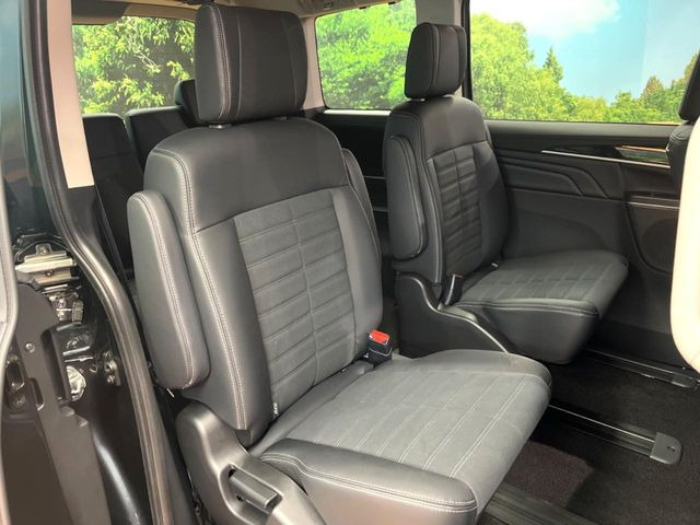 ���ڒ����̓E�H�[�N�X���[�ƂȂ��Ă���܂��B���ڂƎO��ڂ̈ړ�����~�肪�Ƃ��Ă��y�ɂȂ�̂ŁA���~��̍ۂ��X�g���X�������邱�Ƃ͂���܂����