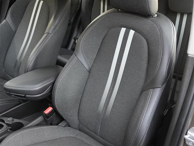 2シリーズアクティブツアラー218i