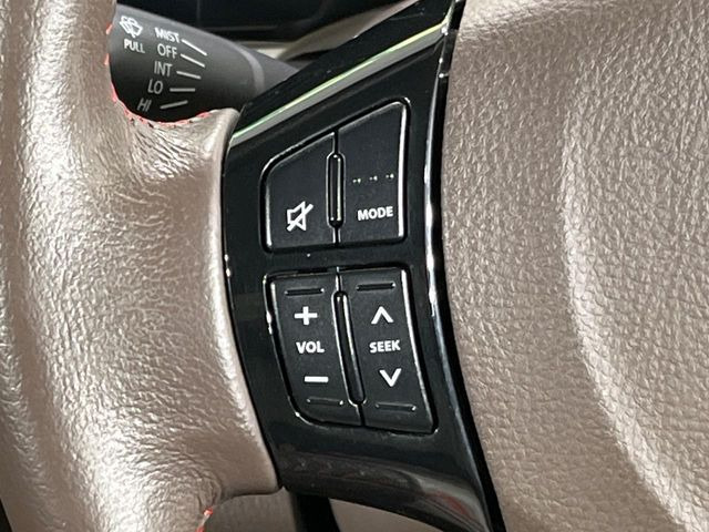 �y�X�e�A�����O�X�C�b�`�z�^�]���A�O������ڐ������炷���ƂȂ��A�I�[�f�B�I���̑��삪�\�ȕ֗��@�\!���S&���K�ȃh���C�u�����o���Ă���܂���