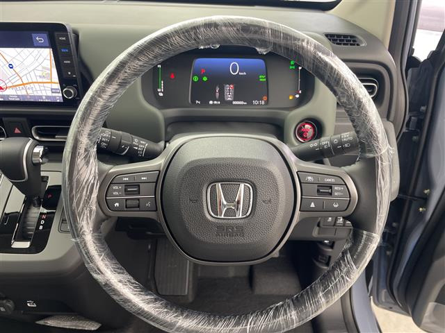 フリード1.5 e:HEV クロスター