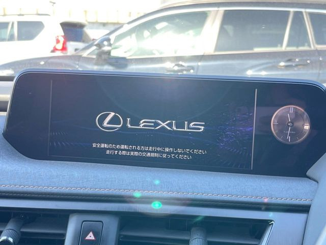 �y10.3�C���`���C�h�i�r�z�������ƃC���p�N�g�̂����^���C�h�i�r�𑕔��B�e��I�[�f�B�I����͂������A�������C�h��ʂł̃}�b�v2�����\���ȂǁA���֐��������i�r�ł���