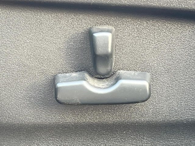 �y�p���[�V�[�g�z�X�C�b�`��ŊȒP�ɃV�[�g�̔��������\!�d��������͂�����܂���!���K�ȃV�[�g�|�W�V�����ɃZ�b�g���āA���K�ȃh���C�u�����y���݂��������B