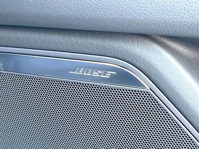 ��BOSE�T���E���h�V�X�e��:���f�����ɍœK�Ȓ������{���ꂽ�A�l�C�̃T�E���h�V�X�e���ł��B�ʏ�̃X�s�[�J�[�Ɣ�r���Ă����̍L���肪�������܂��B���񂲗��X�̏ゲ�̊����������B