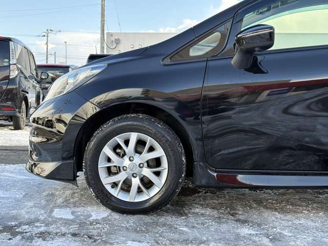 ノート1.2 X FOUR Vセレクション プラスセーフティ 4WD