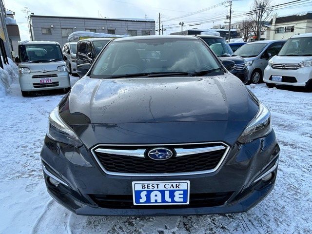 正面の画像です。