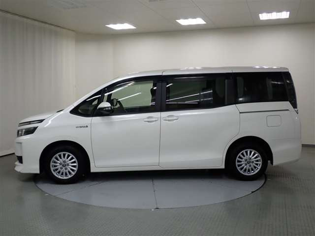 ヴォクシー1.8 ハイブリッド V