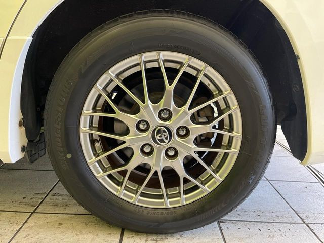 �y�����A���~�z�C�[���z�O�ςɃ}�b�`���������A���~�z�C�[���𑕒����Ă���܂��B�e��ЊO�A���~�z�C�[����A�X�^�b�h���X�^�C�����戵�����Ă���܂��B���񂲑��k����������