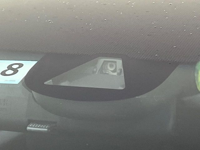 �y�z���_�Z���V���O�z���s���ɑO���̎ԗ�����F�����A�Փ˂������Ȏ��͌x��ƃu���[�L�ŏՓˉ���Ɣ�Q�y�����A�V�X�g�B�����S�Ƀh���C�u�����y���݂��������܂��B