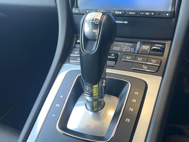 ��MT���[�h�t��AT:�ʏ�͎����ł����Ȃ���ϑ�(�M�A�`�F���W)���h���C�o�[�̑���ɂ���ĈӐ}�I�ɕς�����V�X�e���ł��B����w���i�̃h���C�u�����y���݂��������܂�!